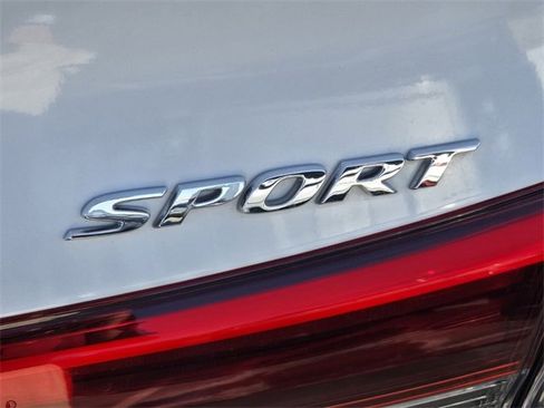 Used 2024 Honda Civic Sport image 17