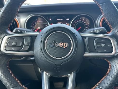 Used 2021 Jeep Gladiator Mojave AWD/4WD image 22