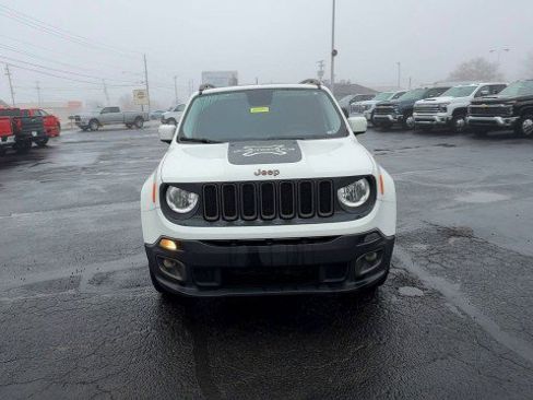 Used 2016 Jeep Renegade 75th Anniversary image 3