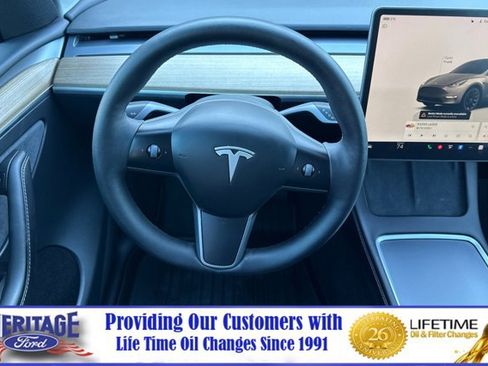 Used 2023 Tesla Model Y Long Range AWD/4WD image 14