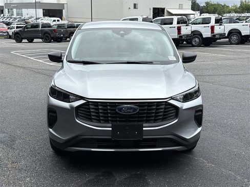 Used 2023 Ford Escape Active image 2