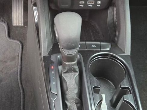 Used 2023 Chevrolet TrailBlazer LT FWD image 24