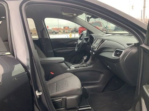 Used 2023 Chevrolet Equinox LT image 16