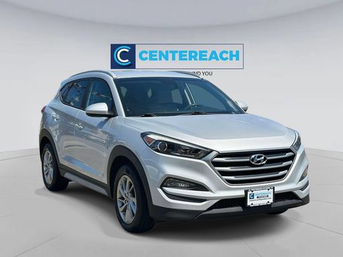 Used 2017 Hyundai Tucson SE w/ SE Popular Package 02 AWD/4WD image 2
