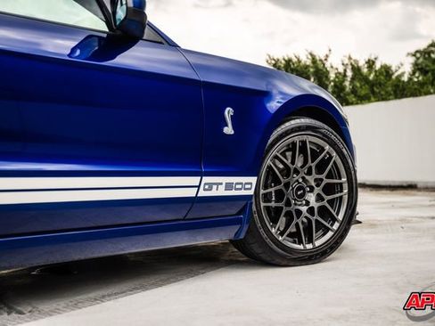 Used 2013 Ford Mustang Shelby GT500 RWD image 32