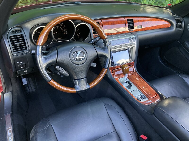Used 2006 Lexus SC 430 Convertible w/ Preferred Accessory Pkg RWD image 18