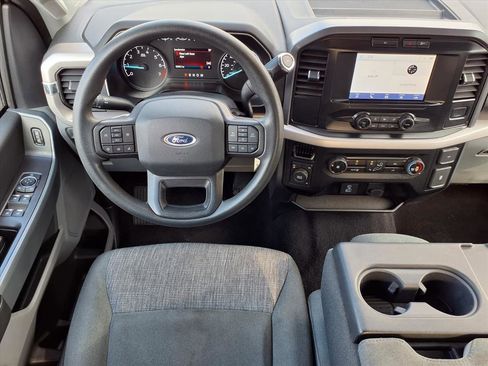 Used 2023 Ford F150 XLT image 5