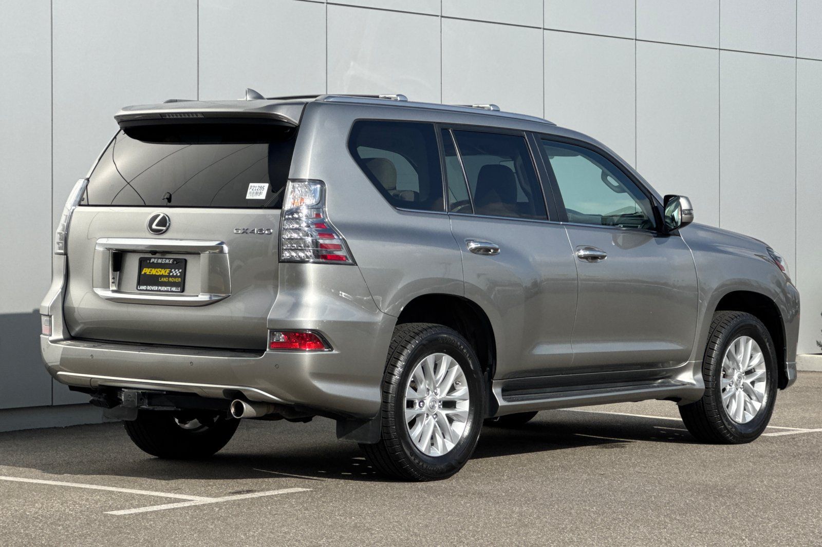 Used 2023 Lexus GX 460 Premium w/ Premium Plus Package AWD/4WD image 5