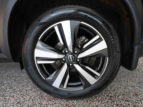 Used 2023 Nissan Rogue SL w/ SL Premium Package image 30