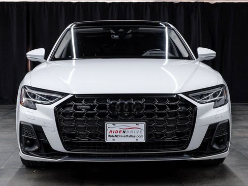 Used 2022 Audi A8 L 3.0T w/ Luxury Package image 9