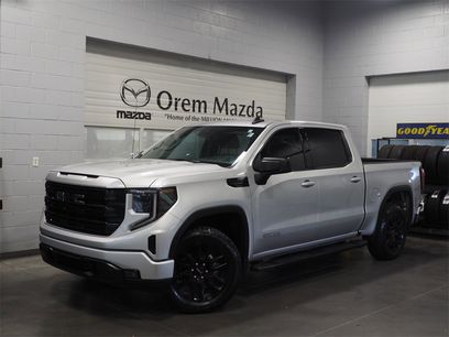 Used 2022 GMC Sierra 1500 Elevation w/ LPO, Elevation Black Package