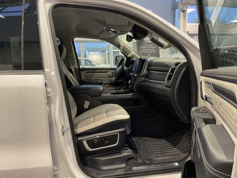 Used 2024 RAM 1500 Limited AWD/4WD image 39