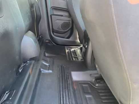 Used 2022 Chevrolet Colorado LT w/ Fleet Safety Package RWD image 36