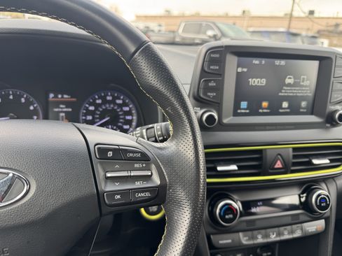 Used 2020 Hyundai Kona Limited image 23