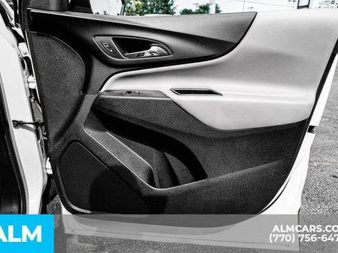 Used 2024 Chevrolet Equinox LT image 50