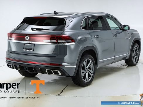 Used 2024 Volkswagen Atlas Cross Sport SEL R-Line image 9