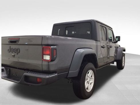 Used 2023 Jeep Gladiator Sport image 4