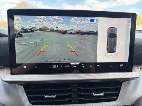 New 2026 Ford Explorer Active RWD image 23