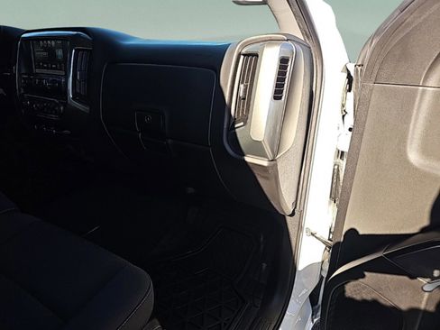 Used 2019 Chevrolet Silverado 1500 LT w/ All Star Edition image 33