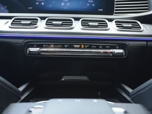 Used 2024 Mercedes-Benz GLE 53 AMG 4MATIC Coupe image 27