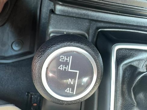 Used 2022 Jeep Wrangler Sport AWD/4WD image 17