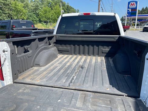 Used 2016 Ford F150 XLT w/ Equipment Group 302A Luxury AWD/4WD image 7