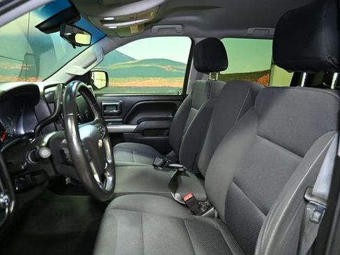 Used 2018 Chevrolet Silverado 1500 LT w/ LT Eassist Package image 22