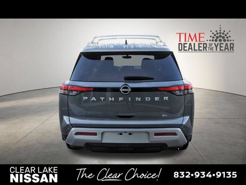 Certified 2025 Nissan Pathfinder SL FWD image 6