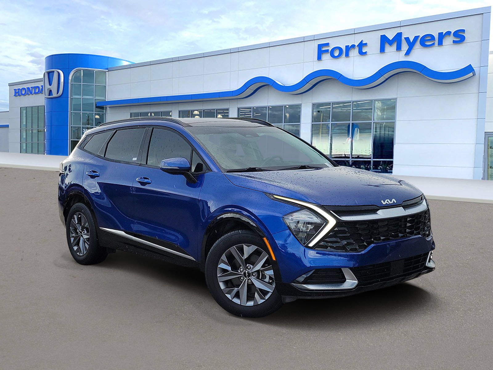 Used 2023 Kia Sportage SX FWD image 1
