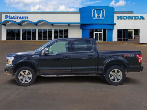 Used 2018 Ford F150 XLT w/ Equipment Group 302A Luxury AWD/4WD image 3