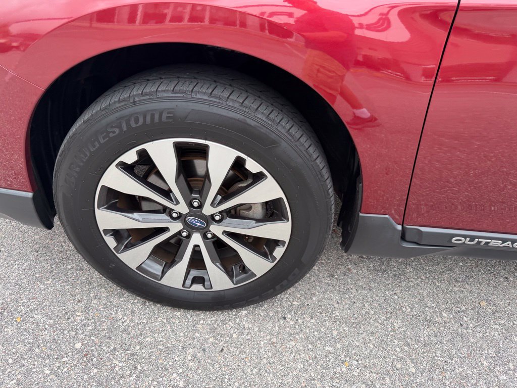 Used 2017 Subaru Outback 2.5i Limited AWD/4WD image 9