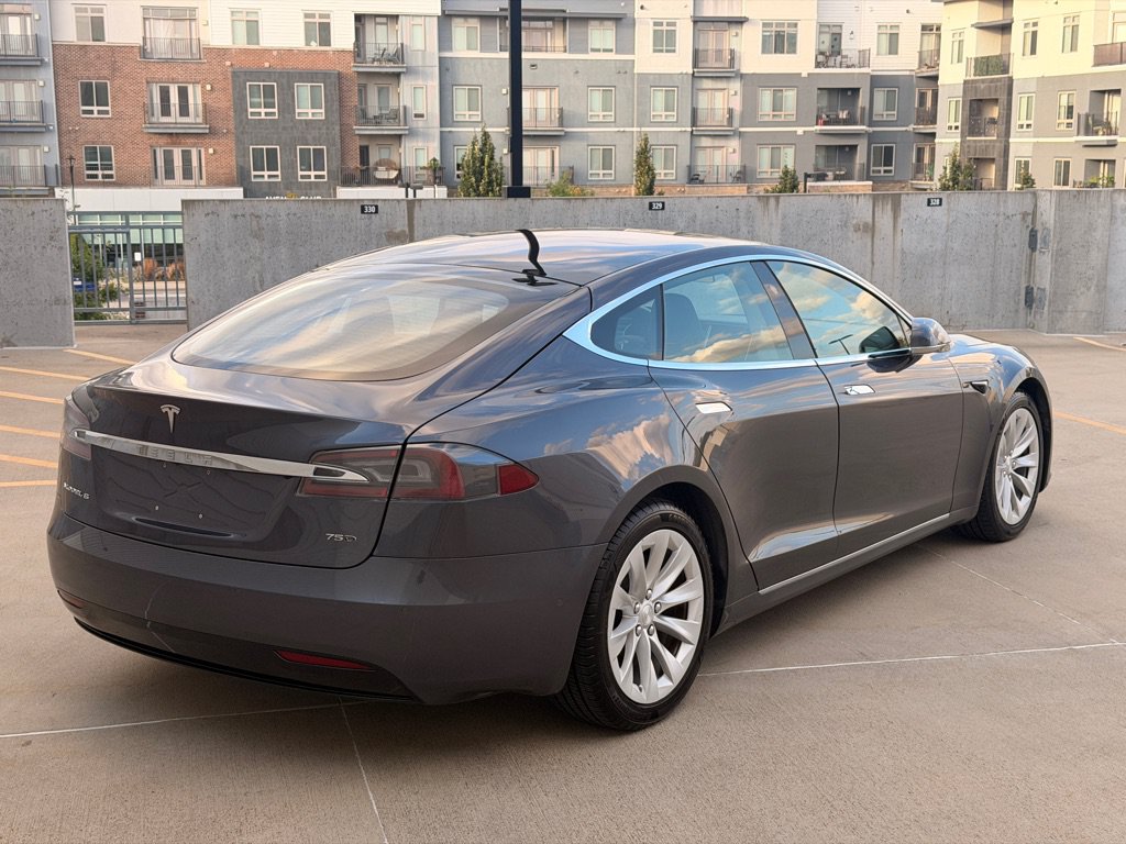 Used 2018 Tesla Model S 75D AWD/4WD image 3