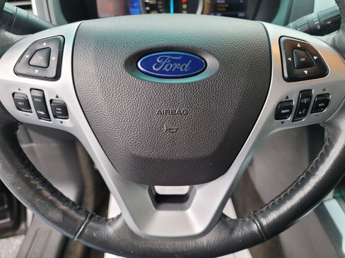 Used 2013 Ford Explorer XLT image 16