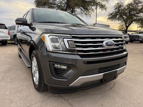 Used 2018 Ford Expedition XLT w/ Equipment Group 202A RWD image 1