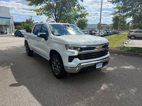 Used 2023 Chevrolet Silverado 1500 LT AWD/4WD image 7