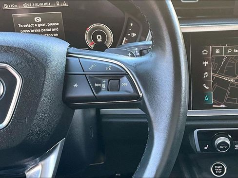 Used 2024 Audi Q3 2.0T Premium Plus image 27