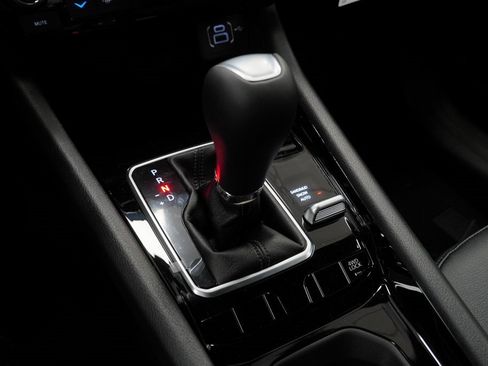 New 2026 Jeep Compass Limited image 24