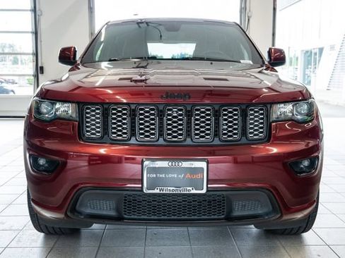 Used 2020 Jeep Grand Cherokee Altitude AWD/4WD image 2