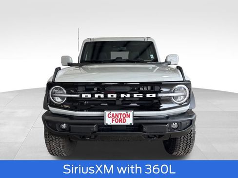 New 2026 Ford Bronco Outer Banks w/ Sasquatch Package image 10