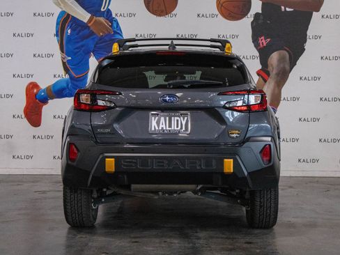 Used 2024 Subaru Crosstrek 2.5i Wilderness w/ Crosstrek Mirror Package image 23