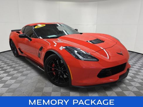 Used 2019 Chevrolet Corvette Grand Sport RWD image 3