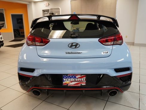 Used 2021 Hyundai Veloster N image 10
