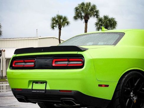 Used 2015 Dodge Challenger R/T Scat Pack image 5