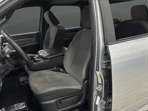 Used 2022 RAM 2500 Big Horn AWD/4WD image 9