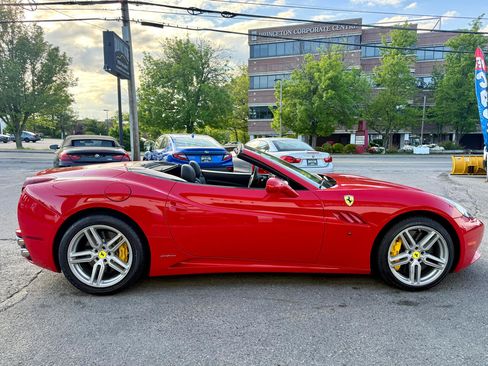 Used 2010 Ferrari California image 6
