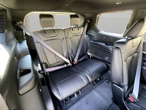 New 2026 Jeep Grand Cherokee L Limited AWD/4WD image 25