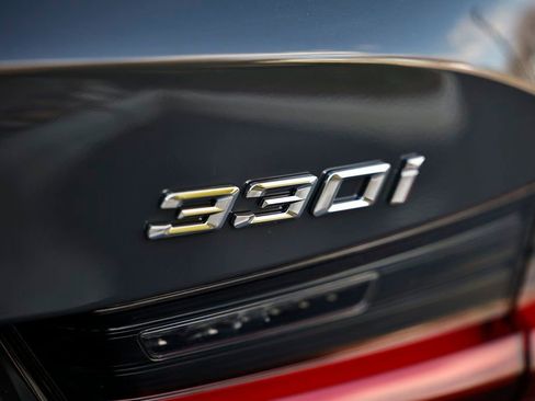 New 2026 BMW 330i 330i w/ M Sport Package image 10