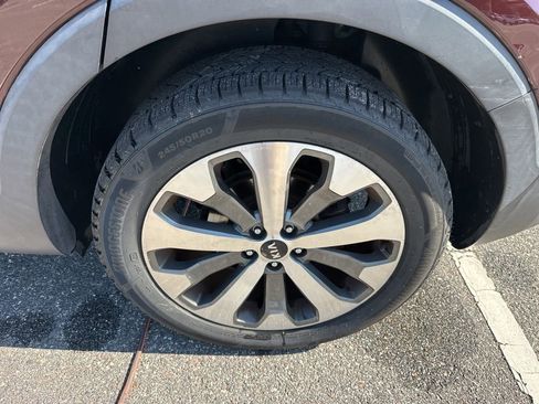 Used 2020 Kia Telluride S FWD image 17