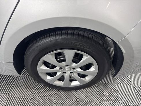 Used 2024 Toyota Corolla LE image 12