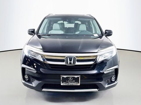 Used 2019 Honda Pilot Touring image 2